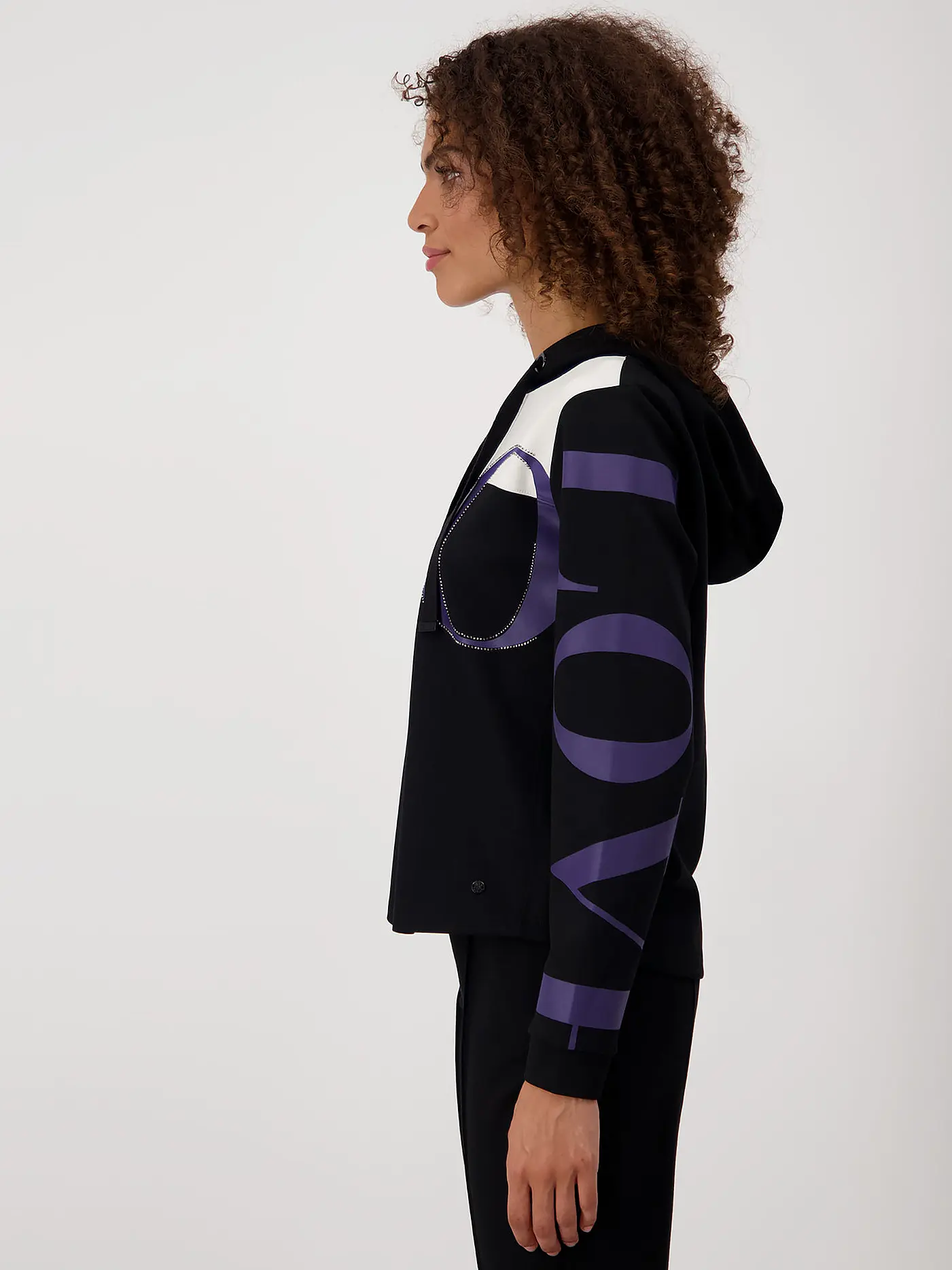 MONARI | Kapuzenpullover - Hoodie | schwarz