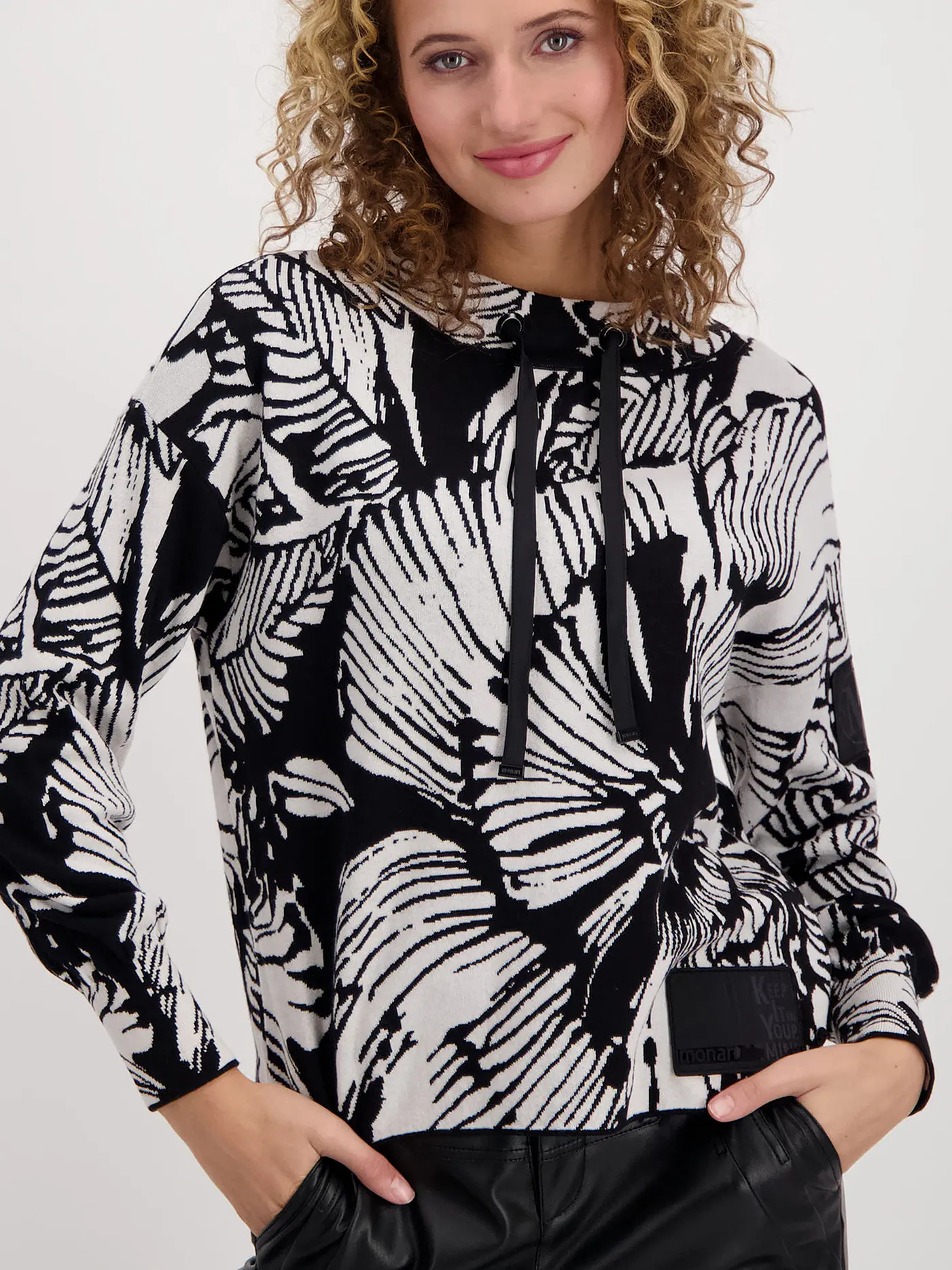 MONARI | Pullover  | schwarz