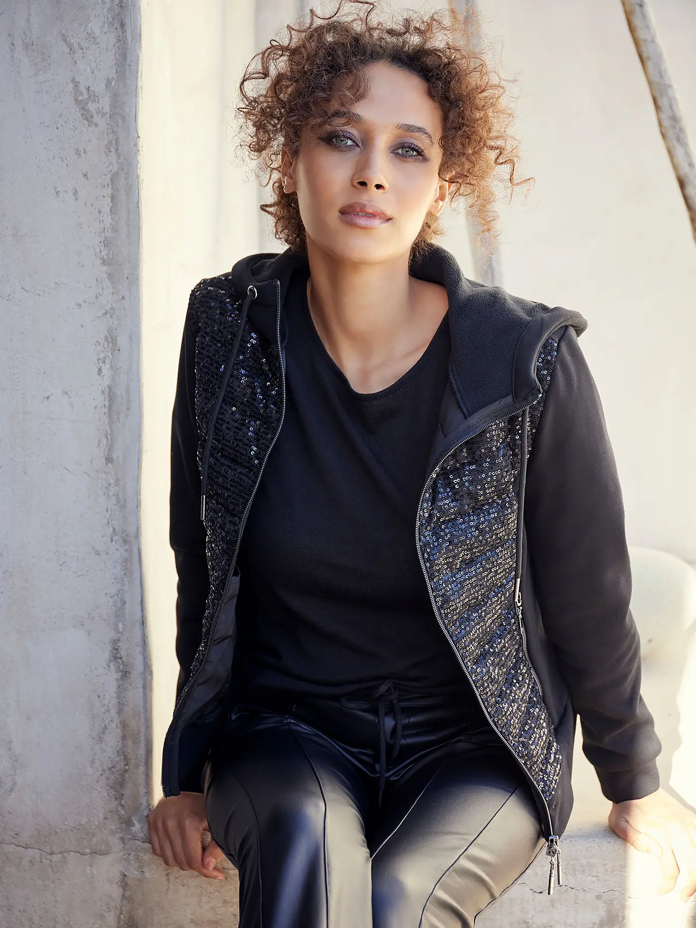 MONARI | Steppjacke | schwarz