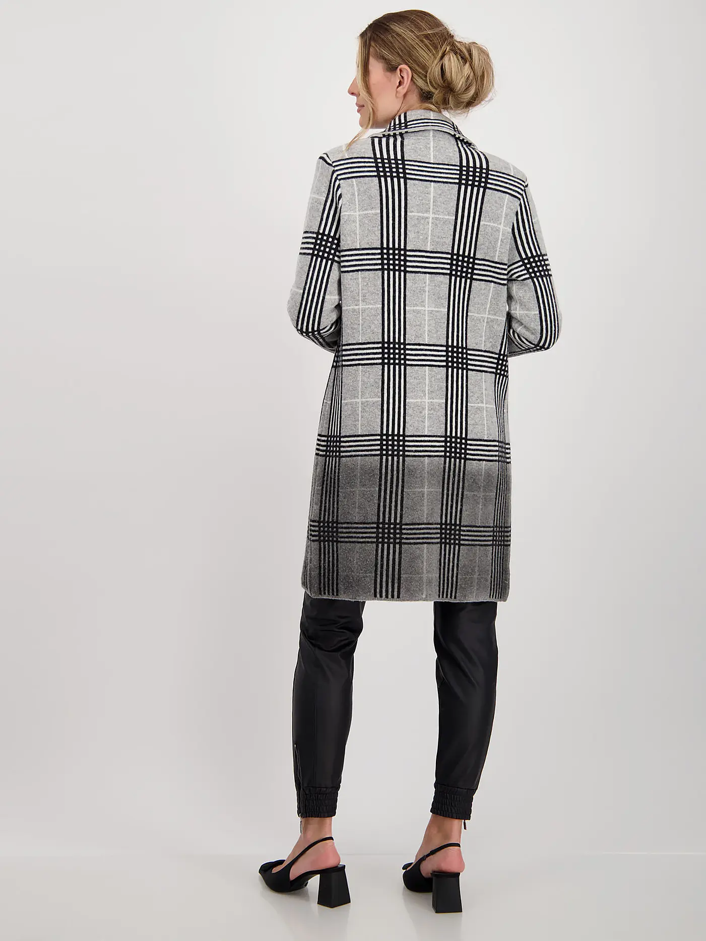 MONARI | Strickjacke | hellgrau