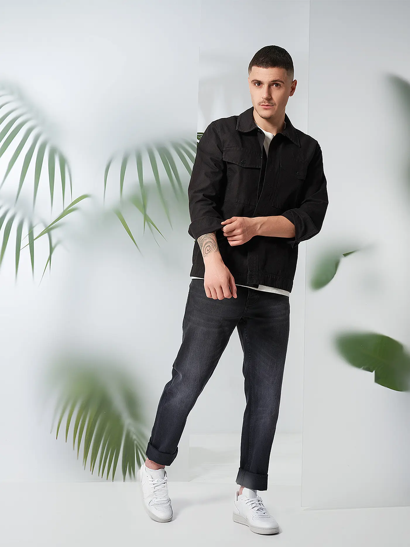 NUDIE JEANS | Jeans Tapered Fit Edddie | schwarz