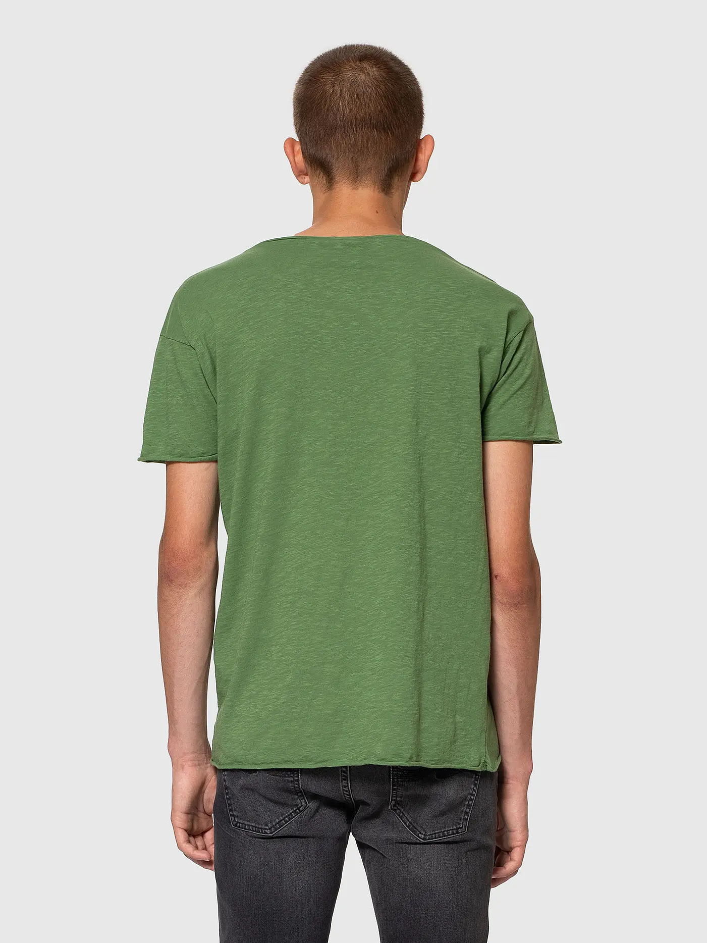 NUDIE JEANS | T-Shirt Roger | grün