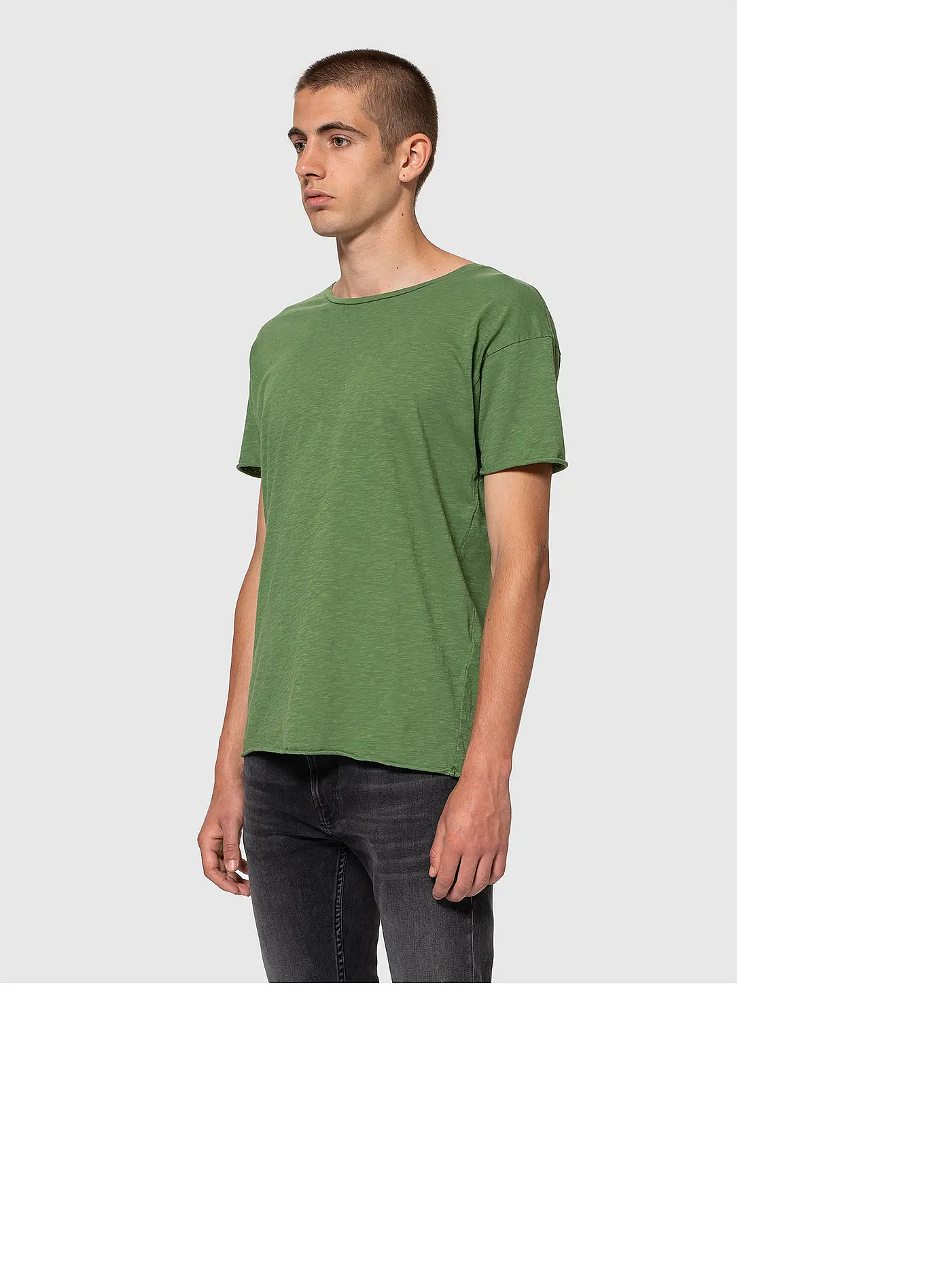 NUDIE JEANS | T-Shirt Roger | grün