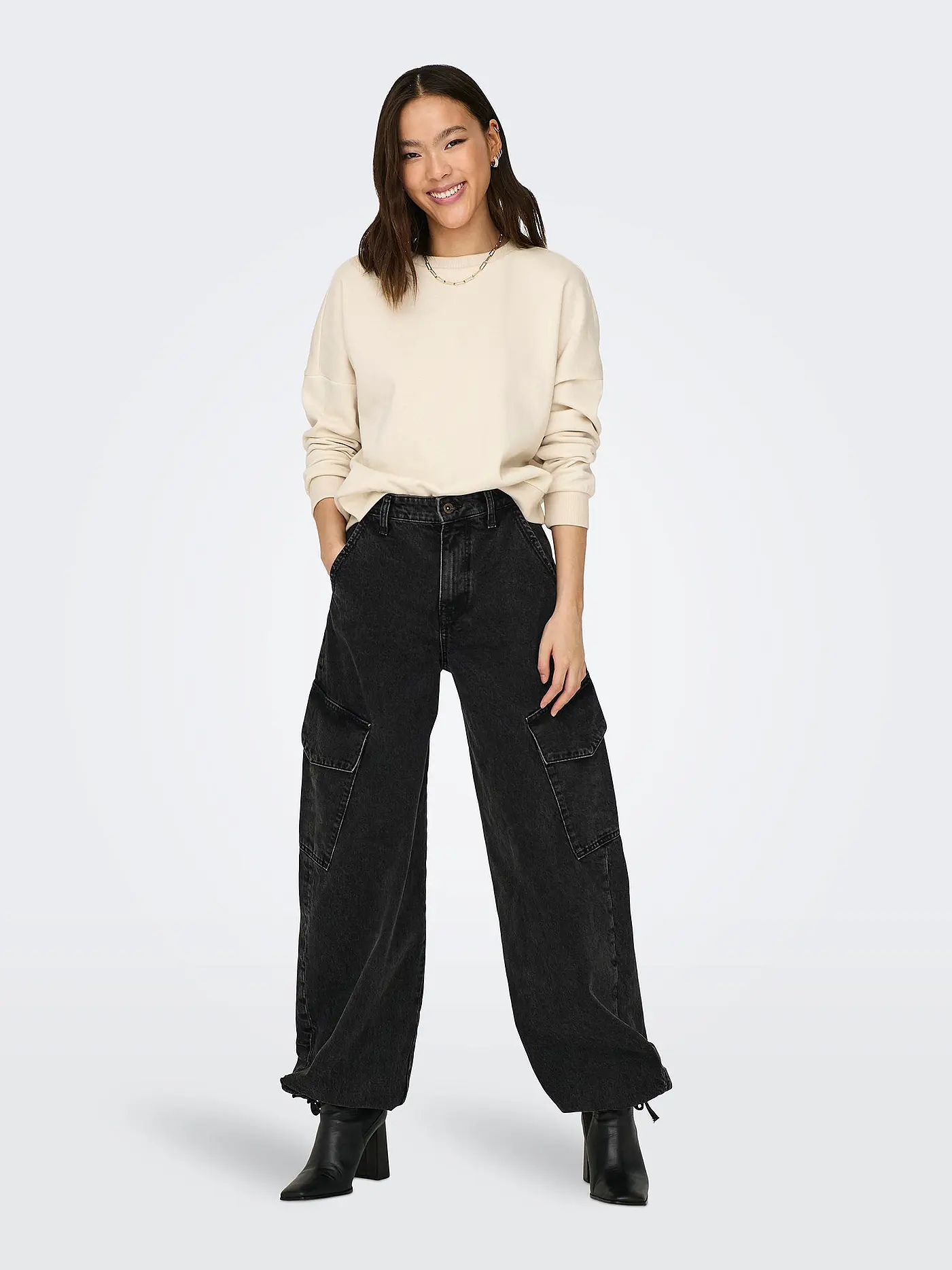 ONLY | Cargohose ONLPERNILLE | schwarz