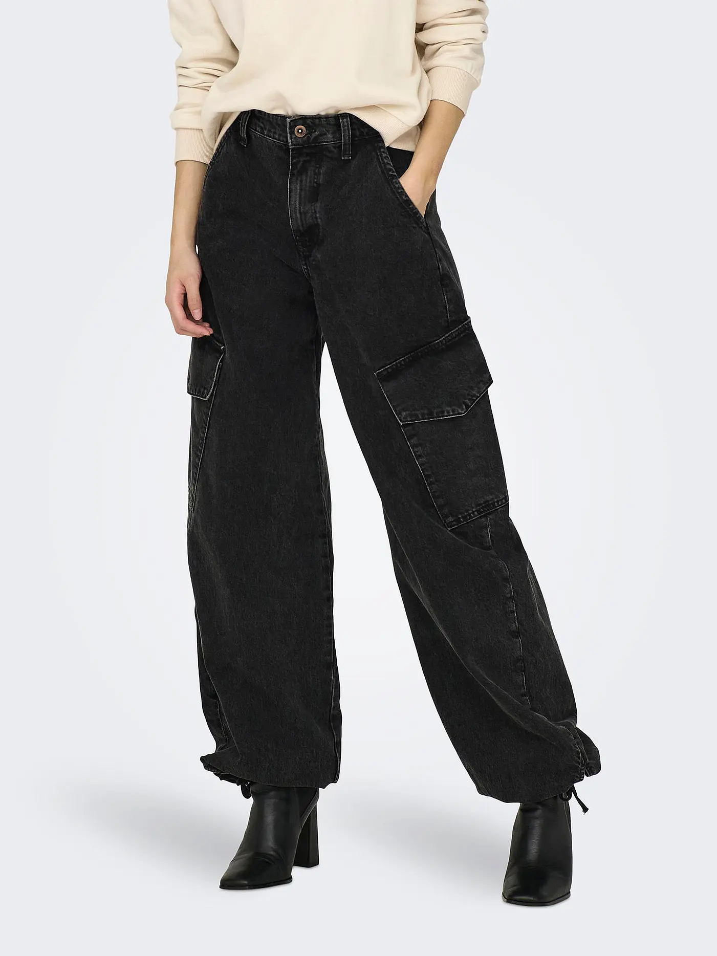 ONLY | Cargohose ONLPERNILLE | schwarz