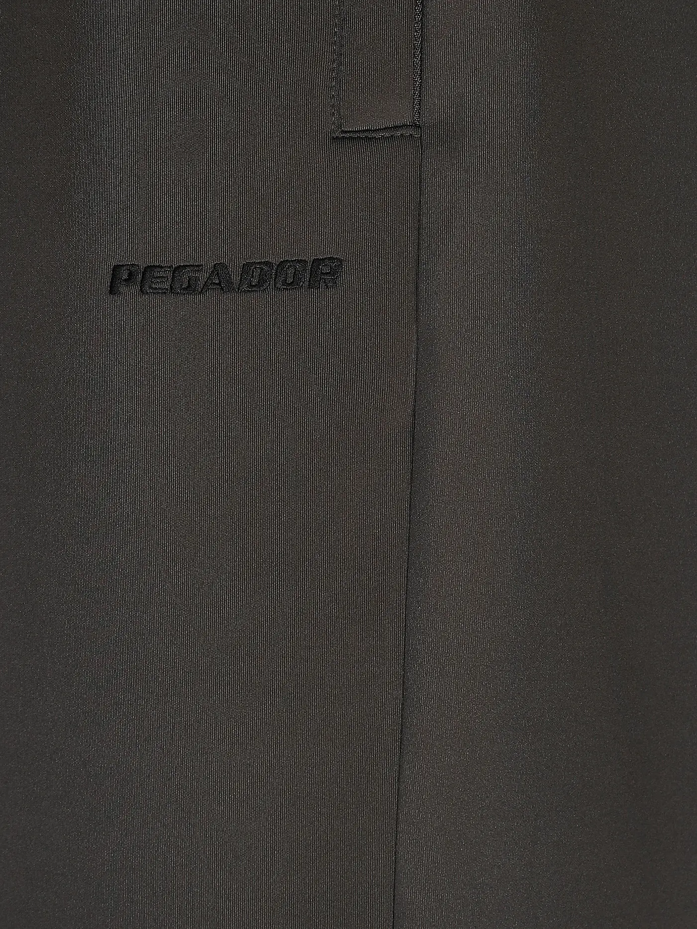 PEGADOR | Sweatshorts  | schwarz