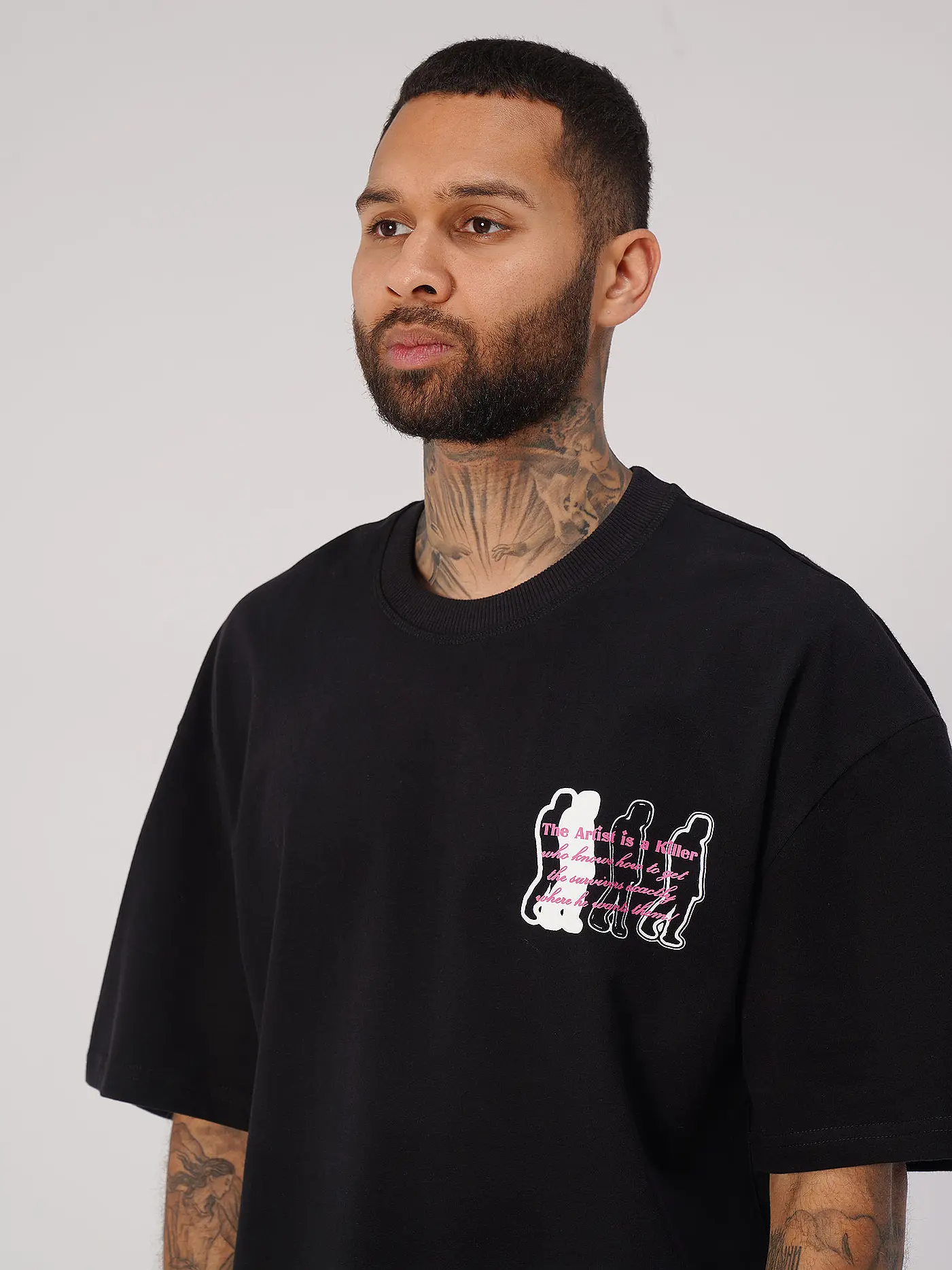 PEQUS | T-Shirt ARTIST OR KILLER  | schwarz