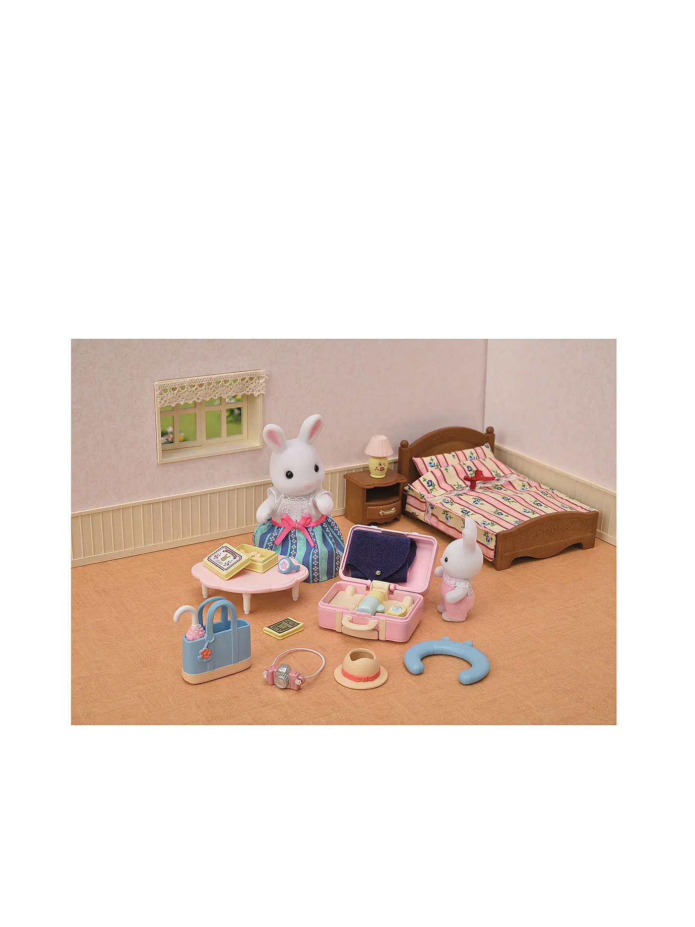 SYLVANIAN FAMILIES | Großes Reise Spielset mit Figur | keine Farbe