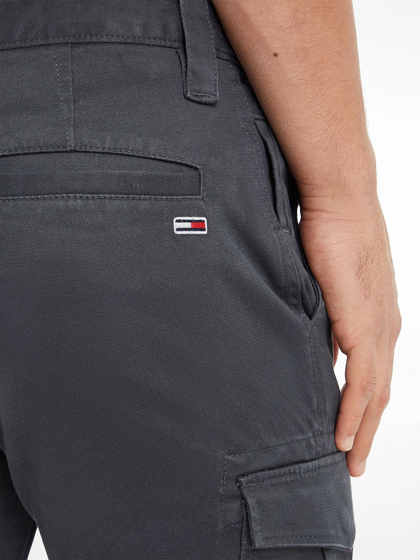 TOMMY JEANS | Cargohose SCANTON | grau