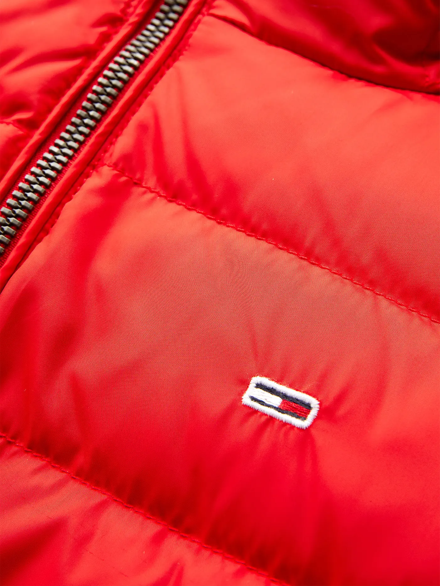 TOMMY JEANS | Daunenjacke Martina | rot