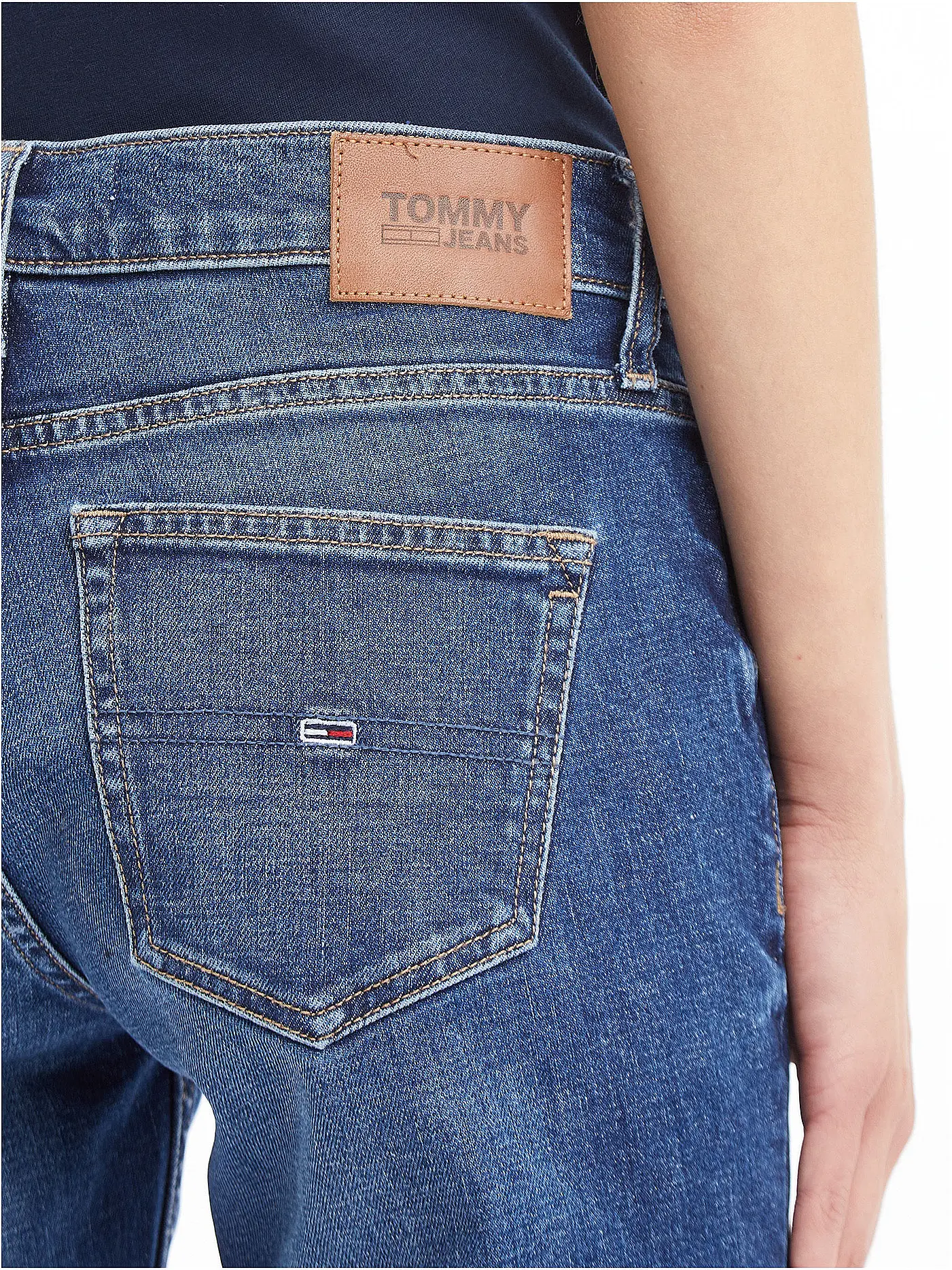 TOMMY JEANS | Jeans Bootcut Fit MADDIE | dunkelblau