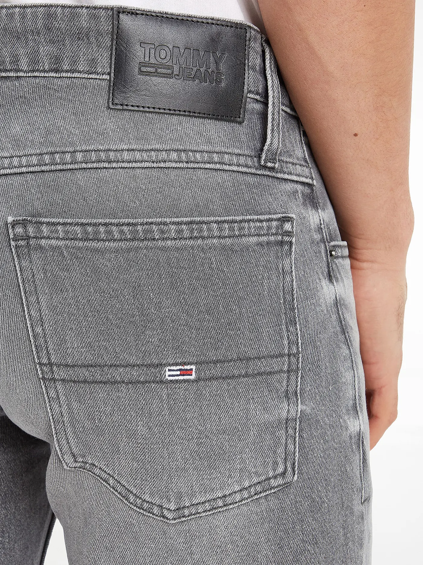 TOMMY JEANS | Shorts RONNIE | grau