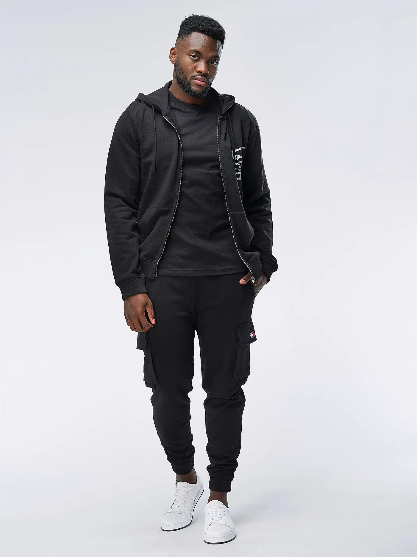 TOMMY JEANS | Sweatjacke | schwarz