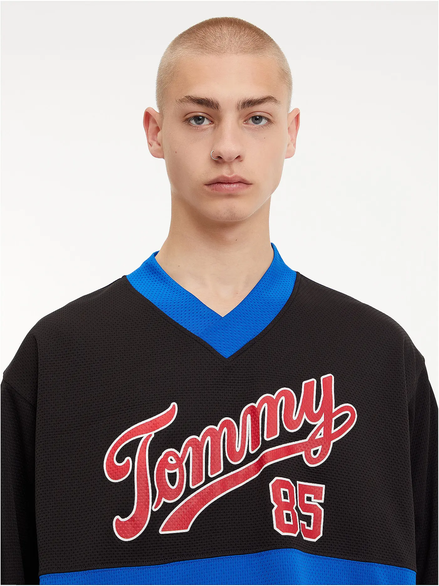 TOMMY JEANS | Sweatshirt  | schwarz