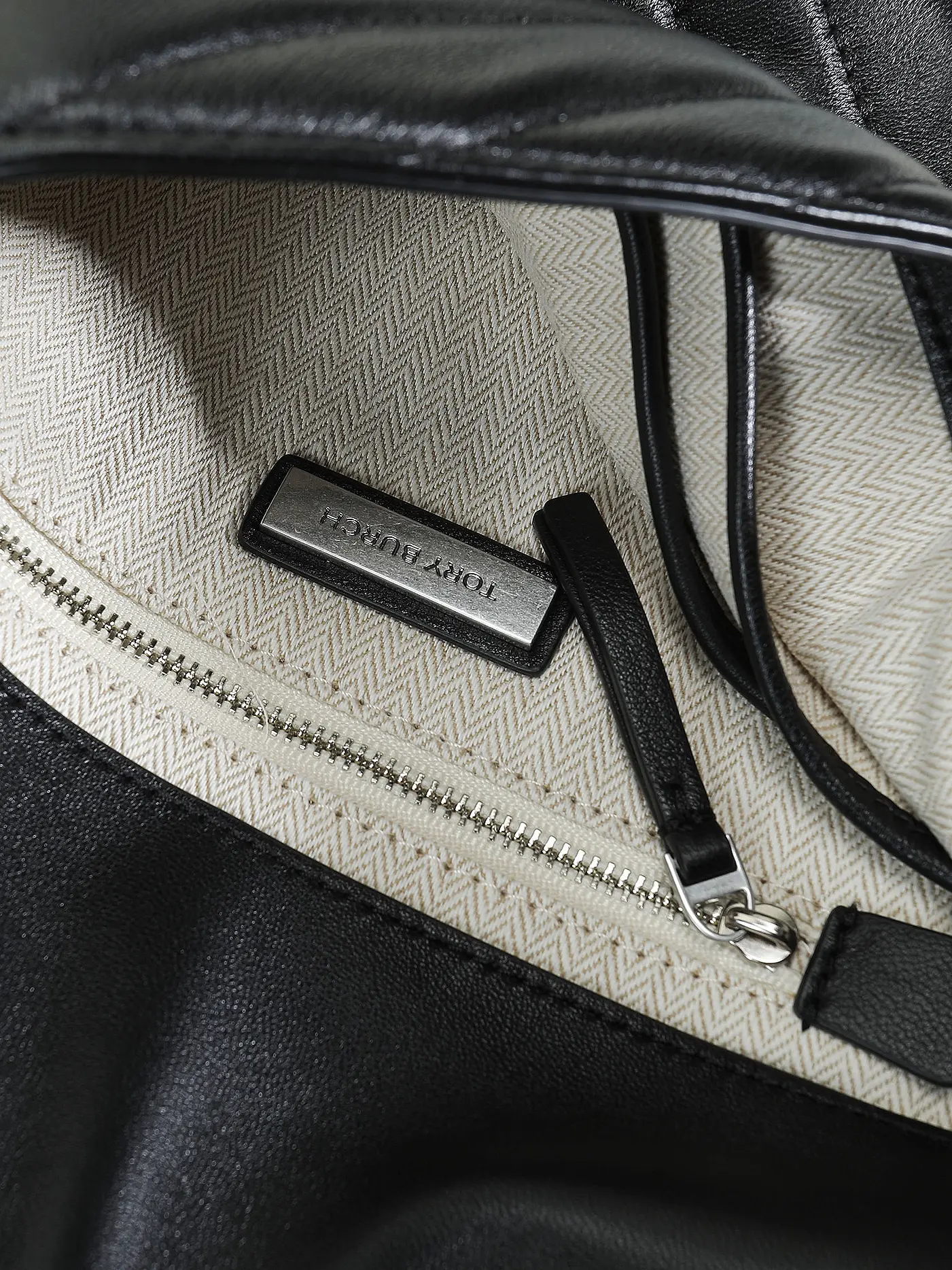 TORY BURCH | Ledertasche - Schultertasche KIRA CHEVRON Small | schwarz