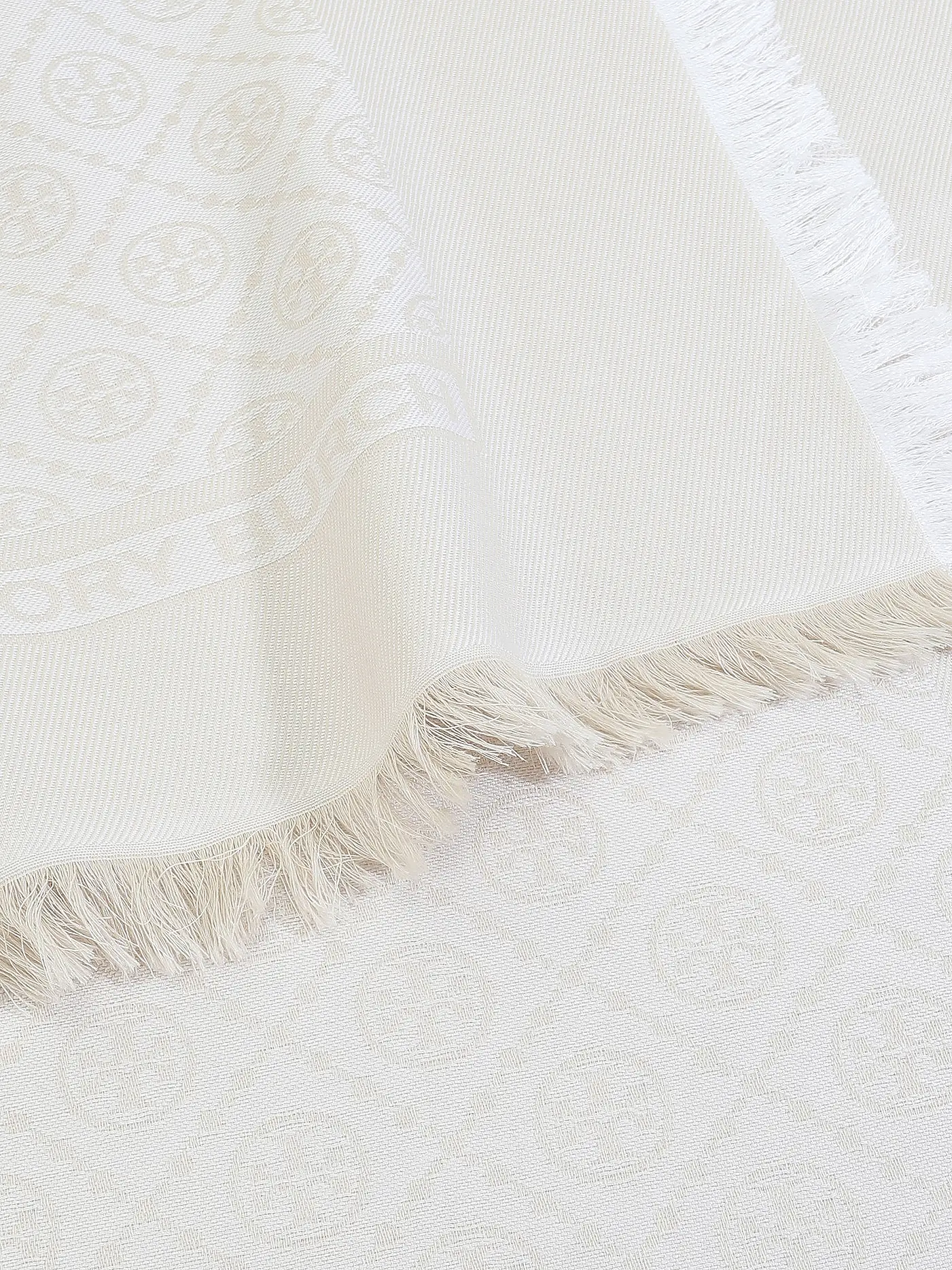 TORY BURCH | Tuch Traveler | creme