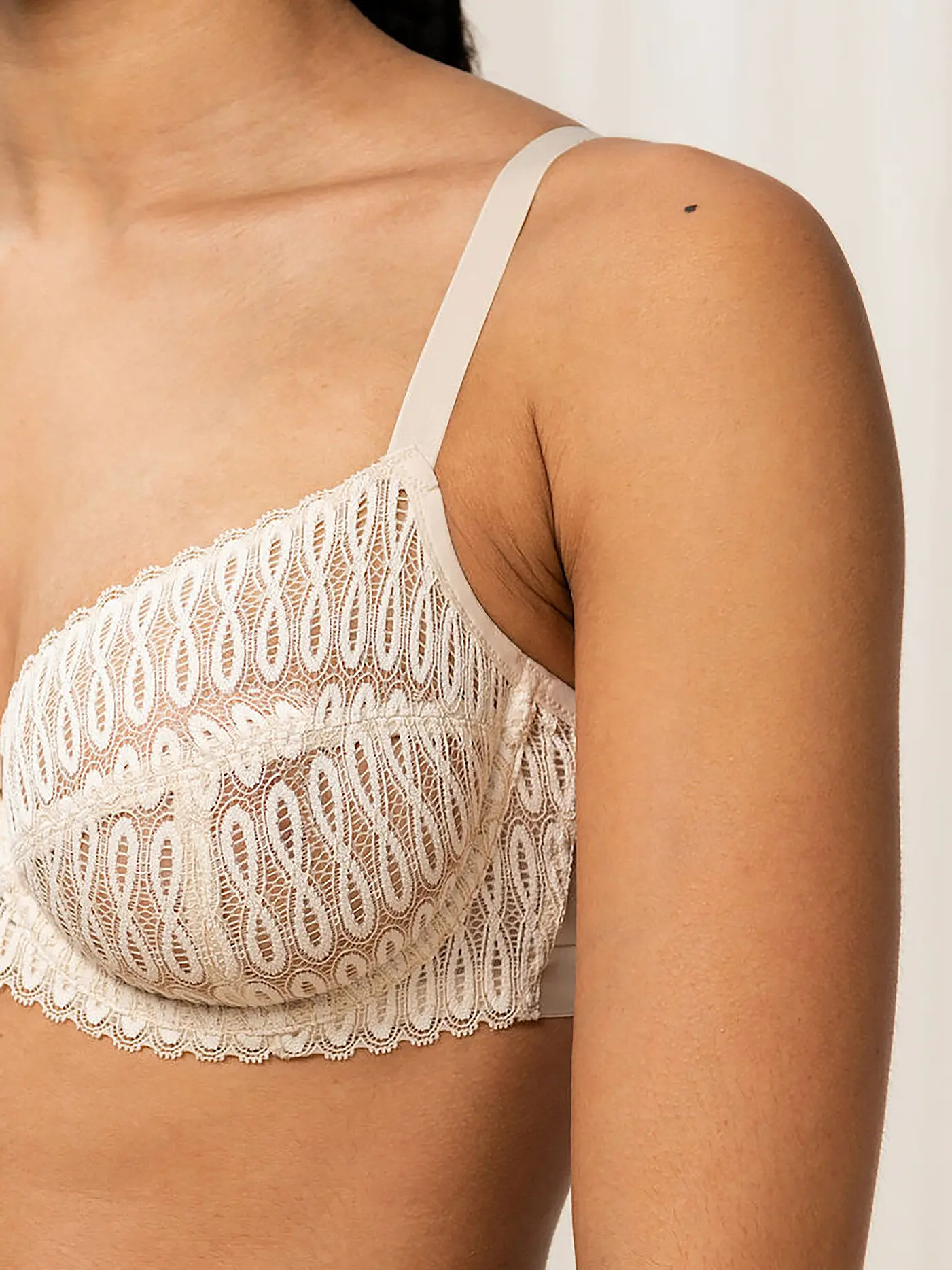 TRIUMPH | BH " Aura Spotlight " creamy dream | creme