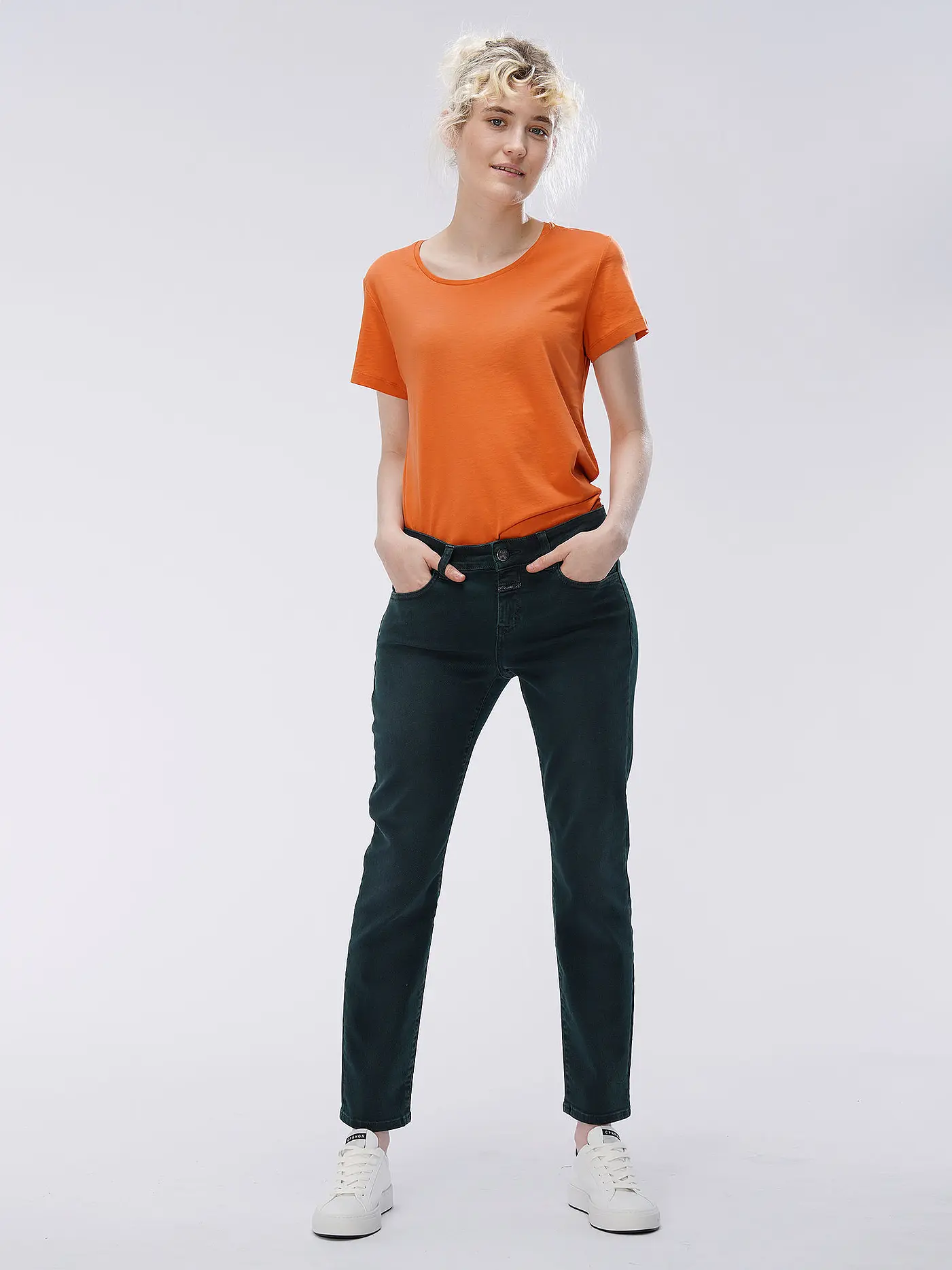 TRUSTED HANDWORK | T-Shirt PARIS  | orange