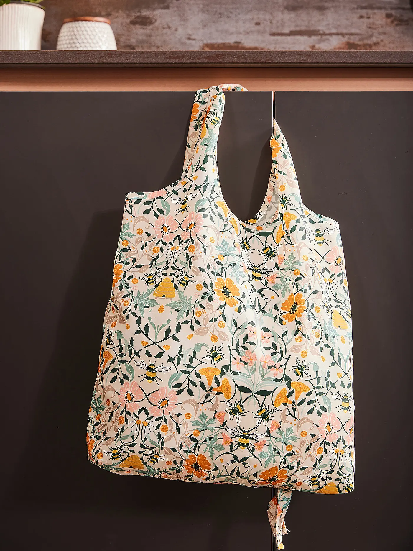 ULSTER WEAVERS | Tasche - Roll-up Bag Bee Bloom | bunt